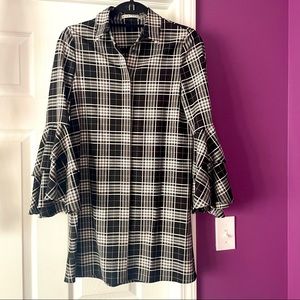 Alice and Olivia dress with ruffle sleeves